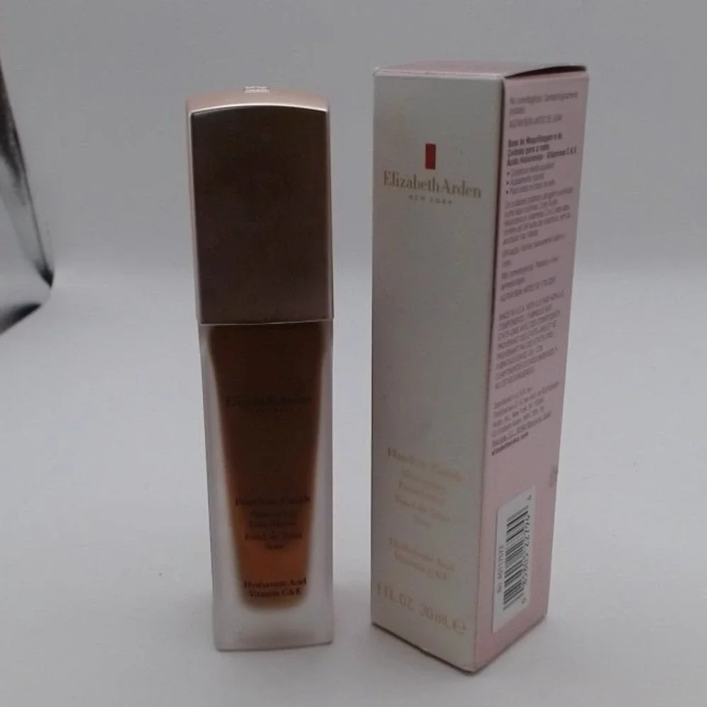 Elizabeth Arden Flawless Finish Skincaring Foundation - 640N, BRAND NEW IN BOX